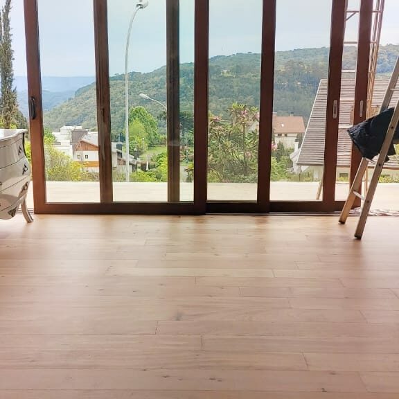 Amazon Oak Triângulo